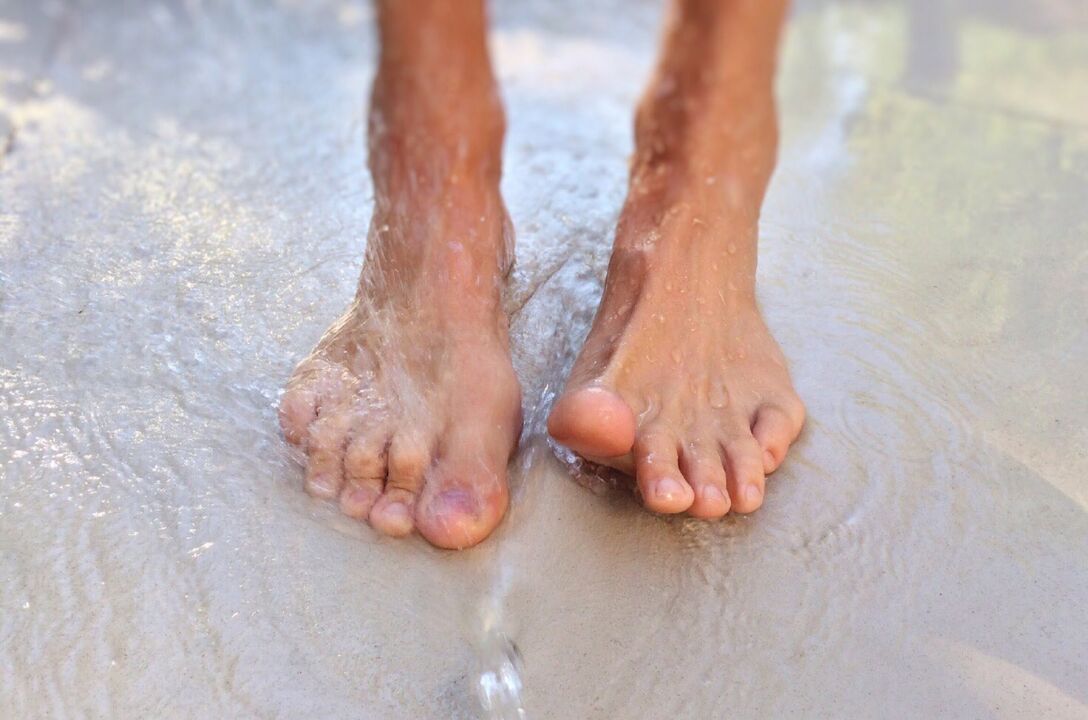 Walking barefoot as a way to get mushrooms